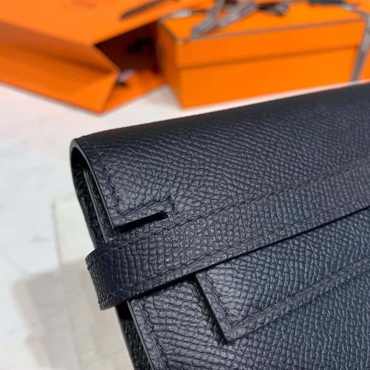 1:1 Replica Hermes Kelly Wallet To Go Woc Black With Gold Toned Hardware Bag For Women 8.2in/21cm - Image 3