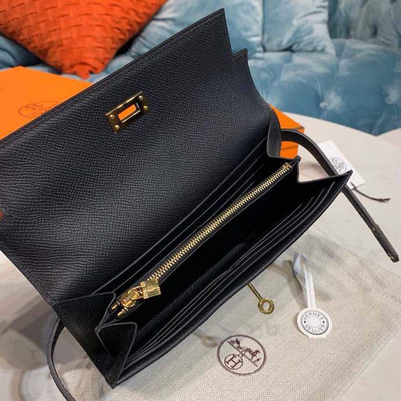 1:1 Replica Hermes Kelly Wallet To Go Woc Black With Gold Toned Hardware Bag For Women 8.2in/21cm - Image 11