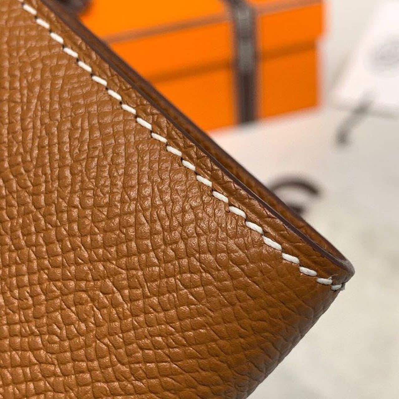 1:1 Replica Hermes Kelly Wallet To Go Woc Brown With Gold Toned Hardware Bag For Women 8.2in/21cm - Image 14