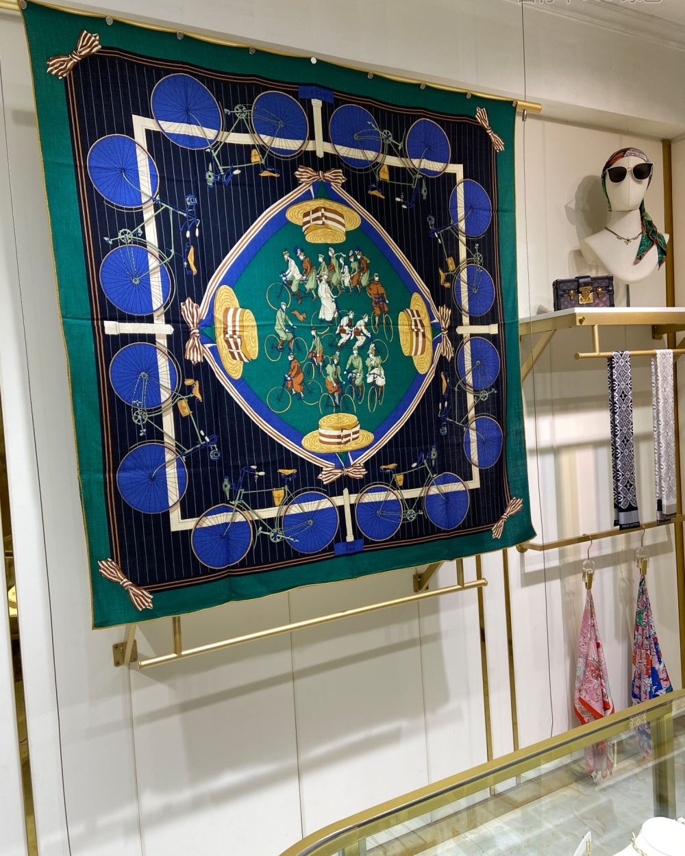 Hermes Les Becanes 70 Silk Blue/Dark Blue/Green Royal Scarf 140cm/55in