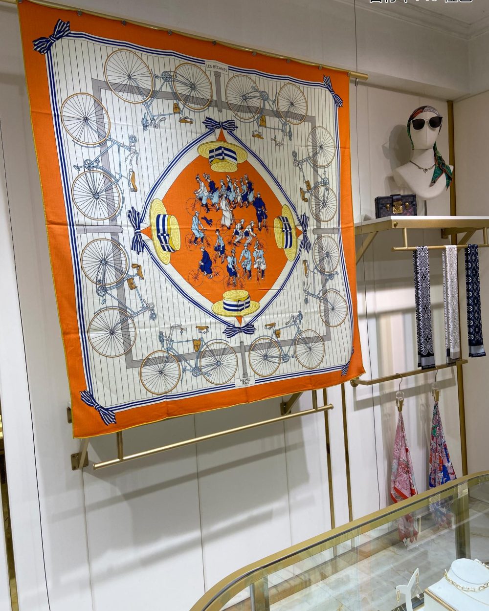 Hermes Les Becanes 70 Silk Orange/Blanc/Bleu Royal Scarf 140cm/55in