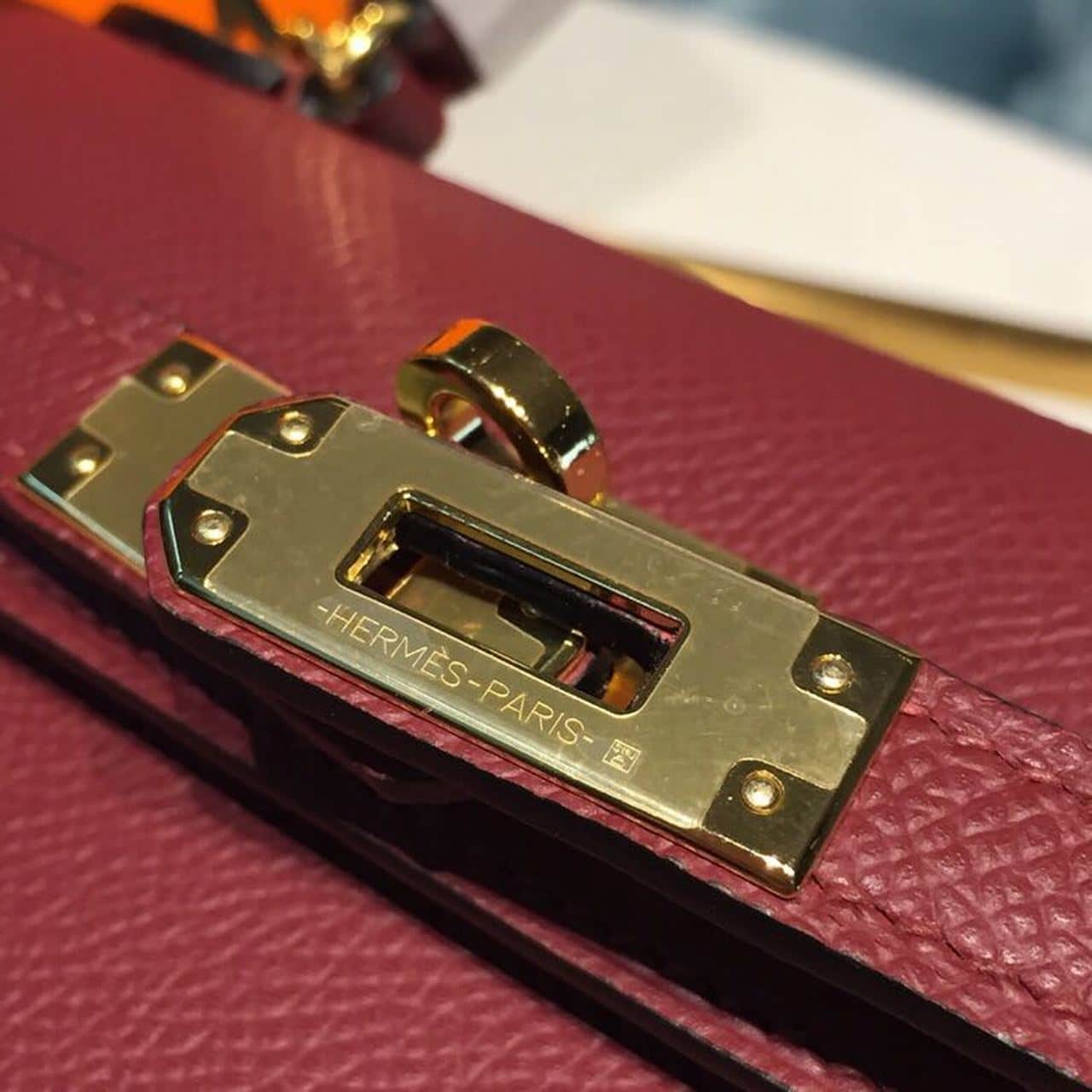 1:1 Replica Hermes Mini Kelly Burgundy For Women Gold Toned Hardware 7.5in/19cm - Image 9