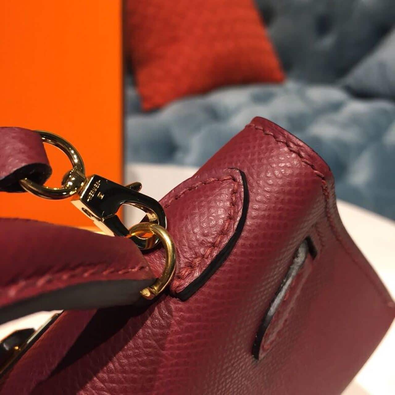 1:1 Replica Hermes Mini Kelly Burgundy For Women Gold Toned Hardware 7.5in/19cm - Image 15