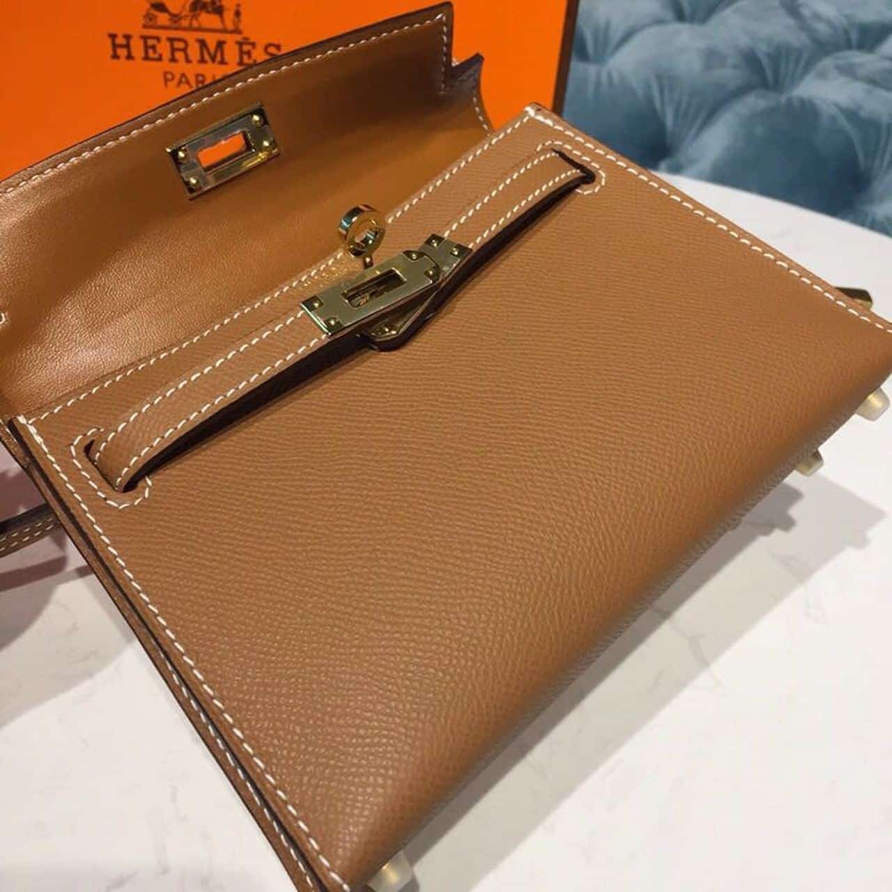 1:1 Replica Hermes Mini Kelly Gold For Women Gold Toned Hardware 7.5in/19cm - Image 15
