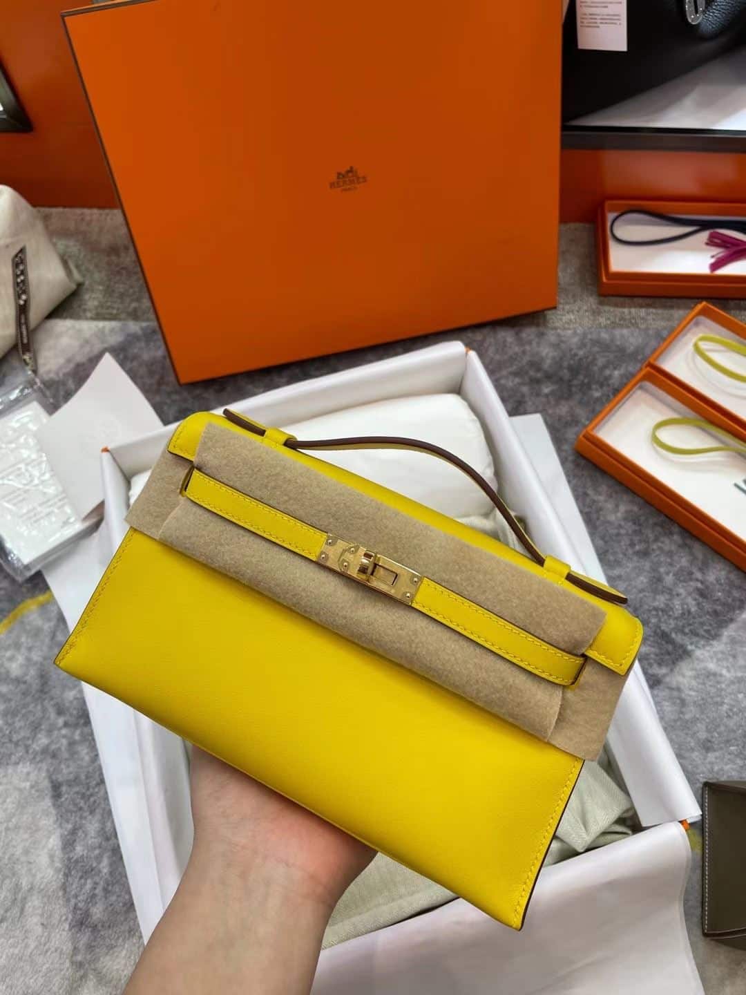 1:1 Replica Hermes Mini Kelly KP Pochette Black/Light Brown/Pink/Yellow/White For Women 22cm / 8.7in - Image 11