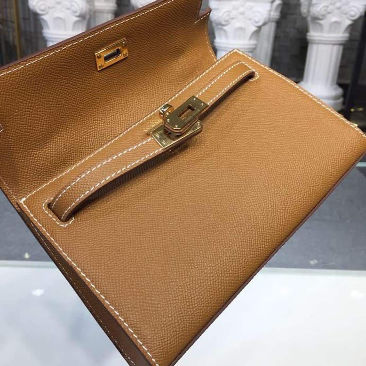 1:1 Replica Hermes Mini Kelly KP Pochette Gold For Women Hermes Mini Kelly KP Pochette Gold For Women Gold Toned Hardware 8.7in/22cm8.7in/22cm - Image 10