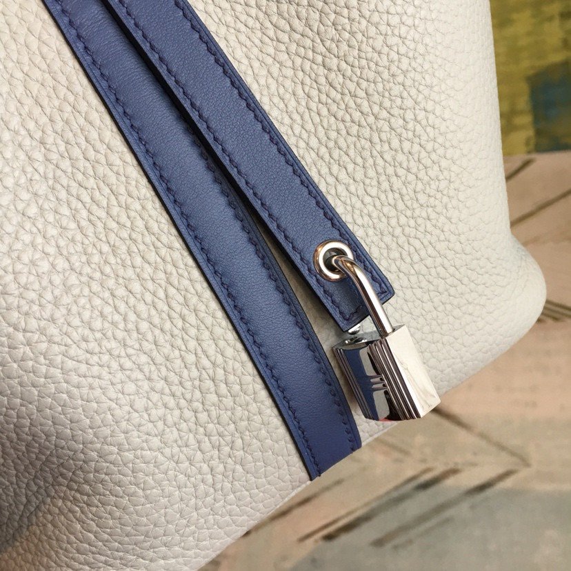 1:1 Replica Hermes Picotin Lock 18 Bag Grey/Navy Blue With Silver-Toned Hardware For Women, Women's Handbags 7.1in/18cm - Image 6