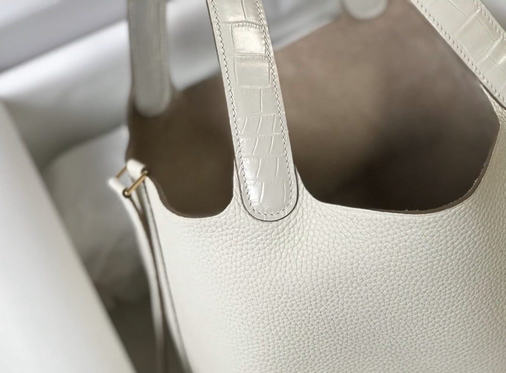 1:1 Replica Hermes Picotin Lock 18 White Bag With Gold-Toned Hardware For Women, Women's Handbags 7.1in/18cm