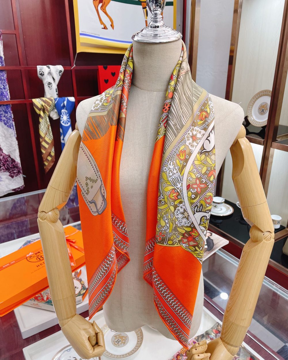 Hermes Selle des Steppes Orange Square Scarf 90cm/35in 
