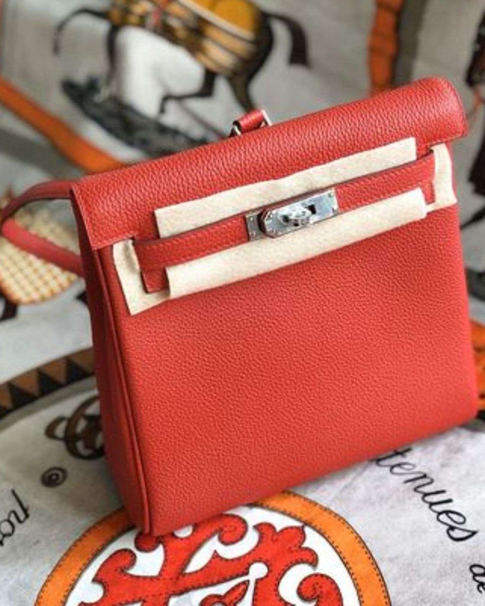 1:1 Replica Kelly Danse II Bag Swift Yellow/Black/Brown/Pink/Red For Women 22cm / 8.7in