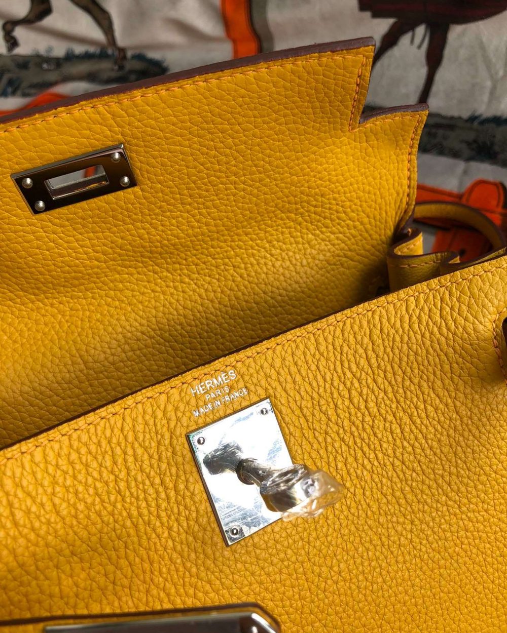 1:1 Replica Kelly Danse II Bag Swift Yellow/Black/Brown/Pink/Red For Women 22cm / 8.7in