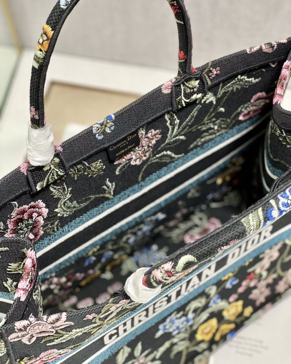 1:1 Replica Large Dior Tote Bag Black/White For Women 16.5 in/ 42cm M1286ZEAU_M911