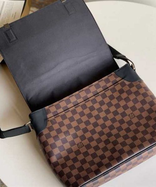 LC104 - Louis Vuitton Women’s Fashion Bag 