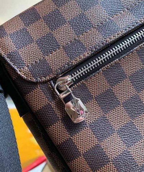 LC104 - Louis Vuitton Women’s Fashion Bag 
