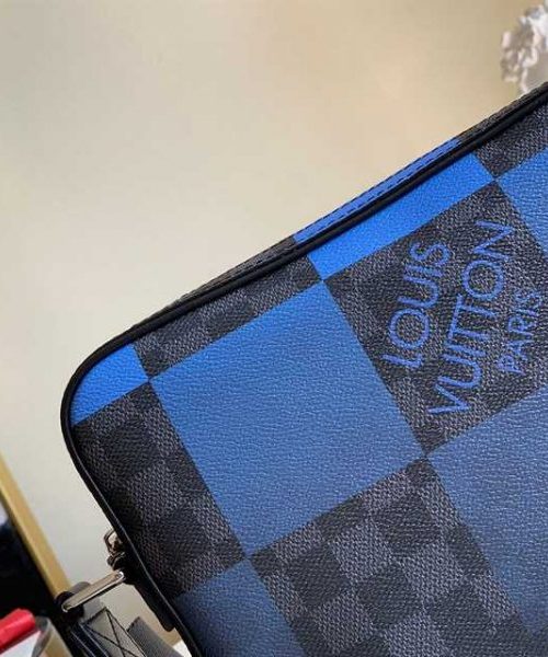 LC105 - Louis Vuitton Women’s Fashion Bag 