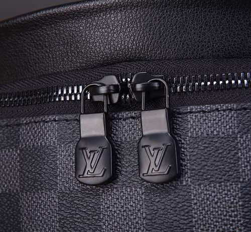 LC156 - Louis Vuitton Women’s Fashion Bag 
