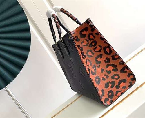 LC160 - Louis Vuitton Women’s Fashion Bag