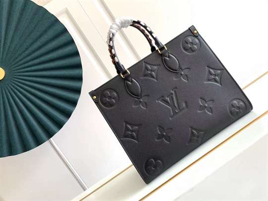 LC160 - Louis Vuitton Women’s Fashion Bag - Image 2
