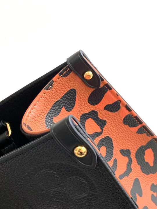 LC160 - Louis Vuitton Women’s Fashion Bag - Image 5