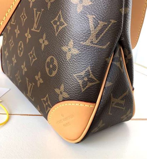 LC161 - Louis Vuitton Women’s Fashion Bag