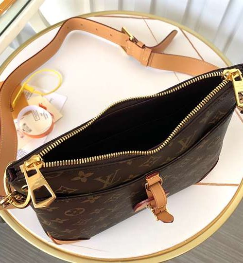 LC161 - Louis Vuitton Women’s Fashion Bag