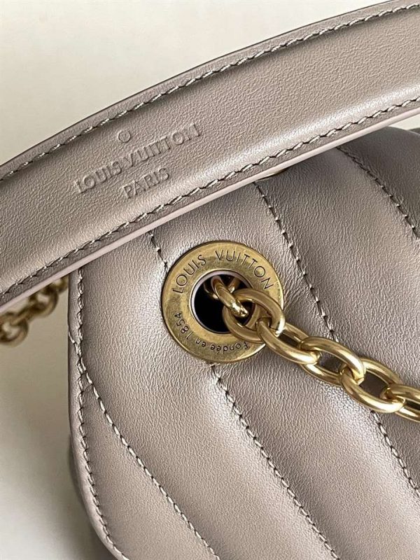 LC178 - Louis Vuitton Women’s Fashion Bag - Image 6