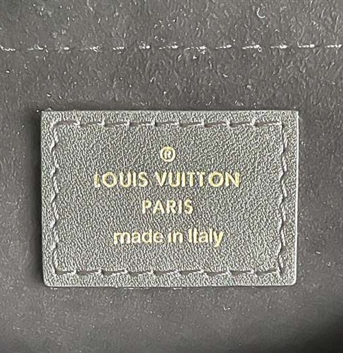 LC179 - Louis Vuitton Women’s Fashion Bag 