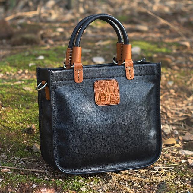 LC18 - WOMEN'S FASHION BAG.