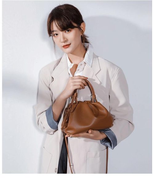 LC26 - WOMEN'S FASHION BAG.