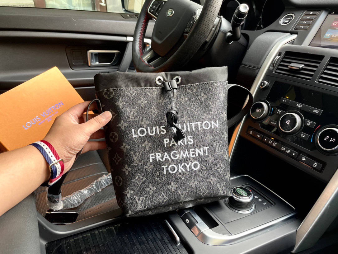 LC267 - Louis Vuitton Fashion Bag