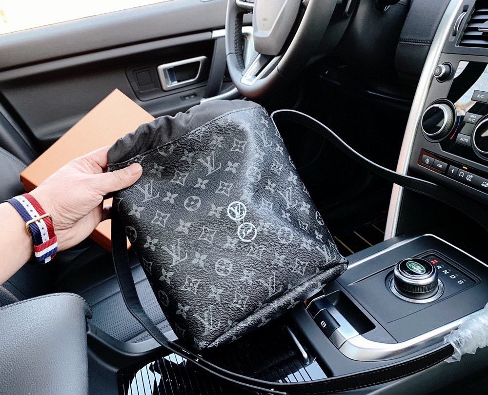 LC267 - Louis Vuitton Fashion Bag