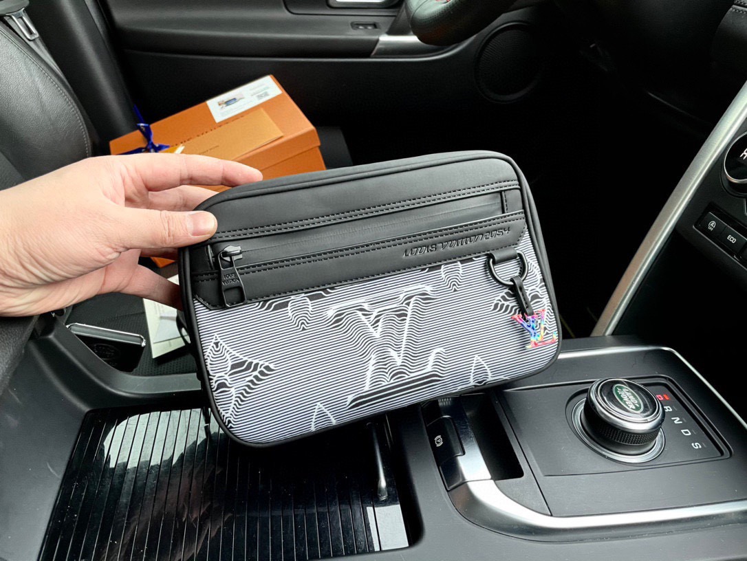 LC268 - Louis Vuitton Fashion Bag