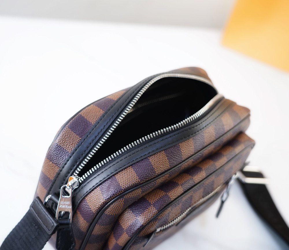 LC269 - Louis Vuitton Brown Fashion Bag