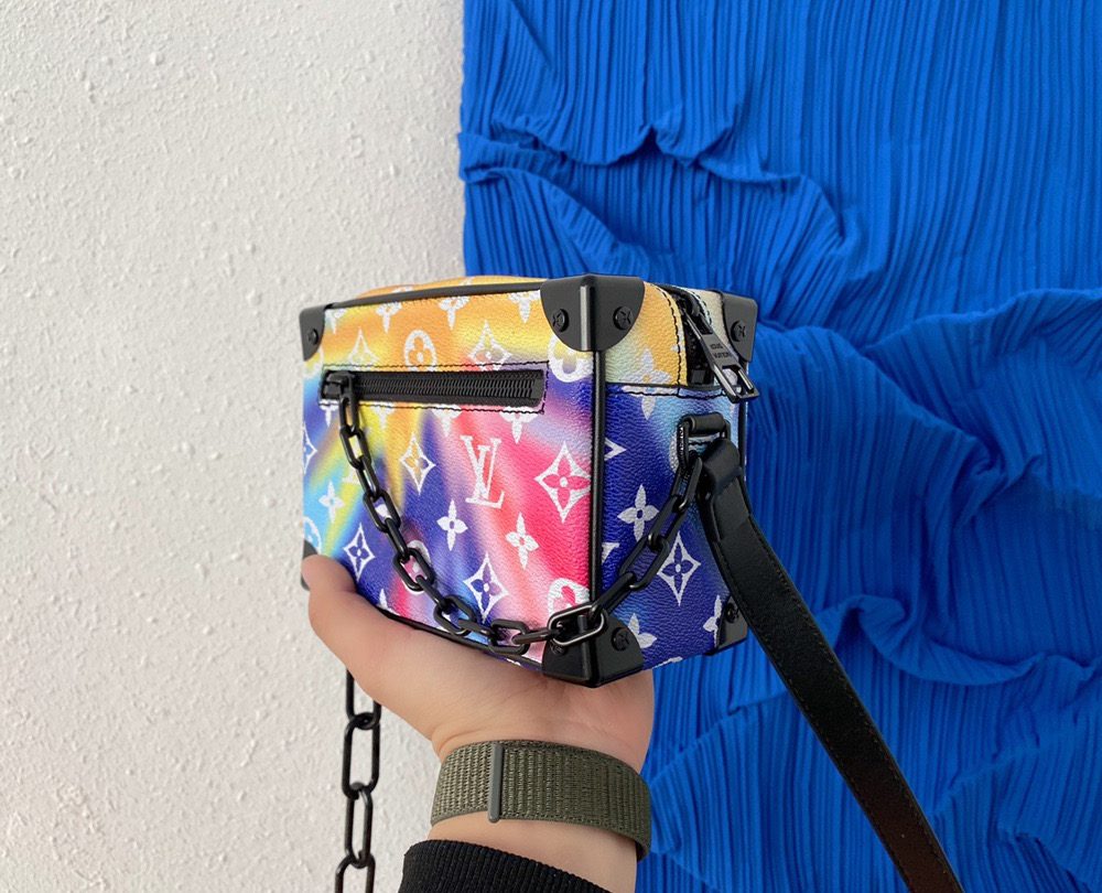 LC271 - Louis Vuitton Fashion Bag