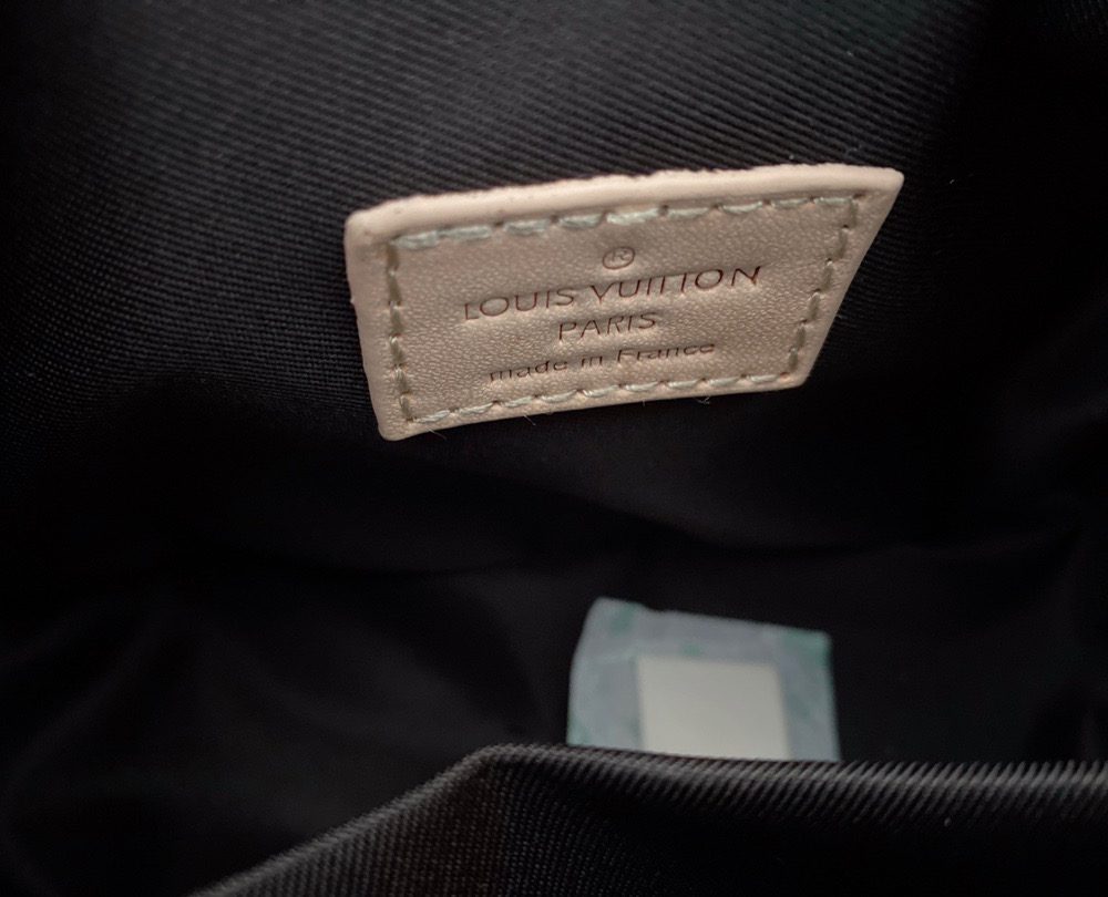 LC272 - Louis Vuitton Fashion Bag