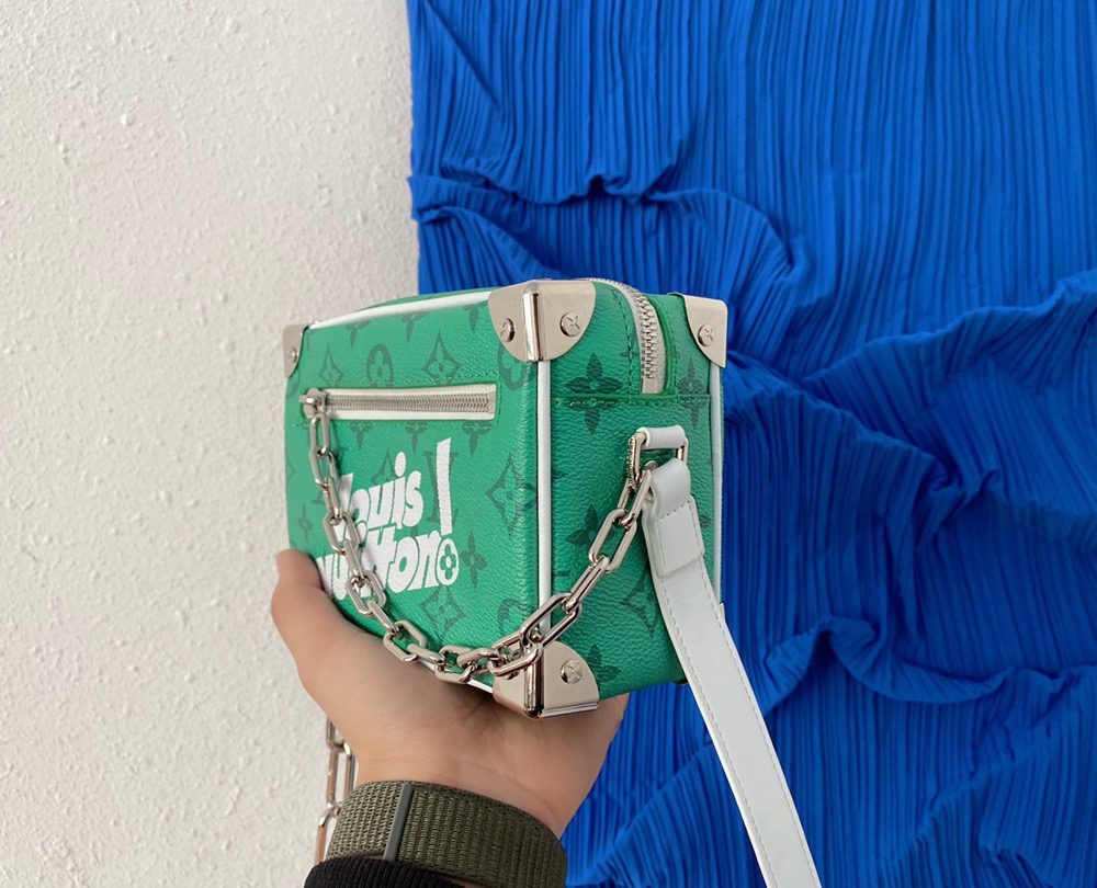 LC274 - Louis Vuitton Fashion Bag