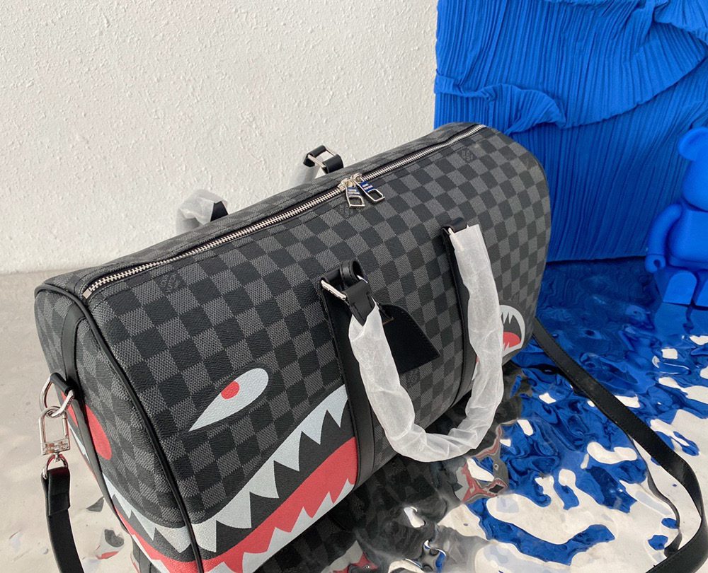 LC277 - Louis Vuitton Black Fashion Bag