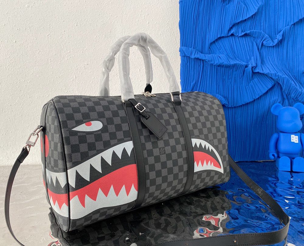 LC277 - Louis Vuitton Black Fashion Bag