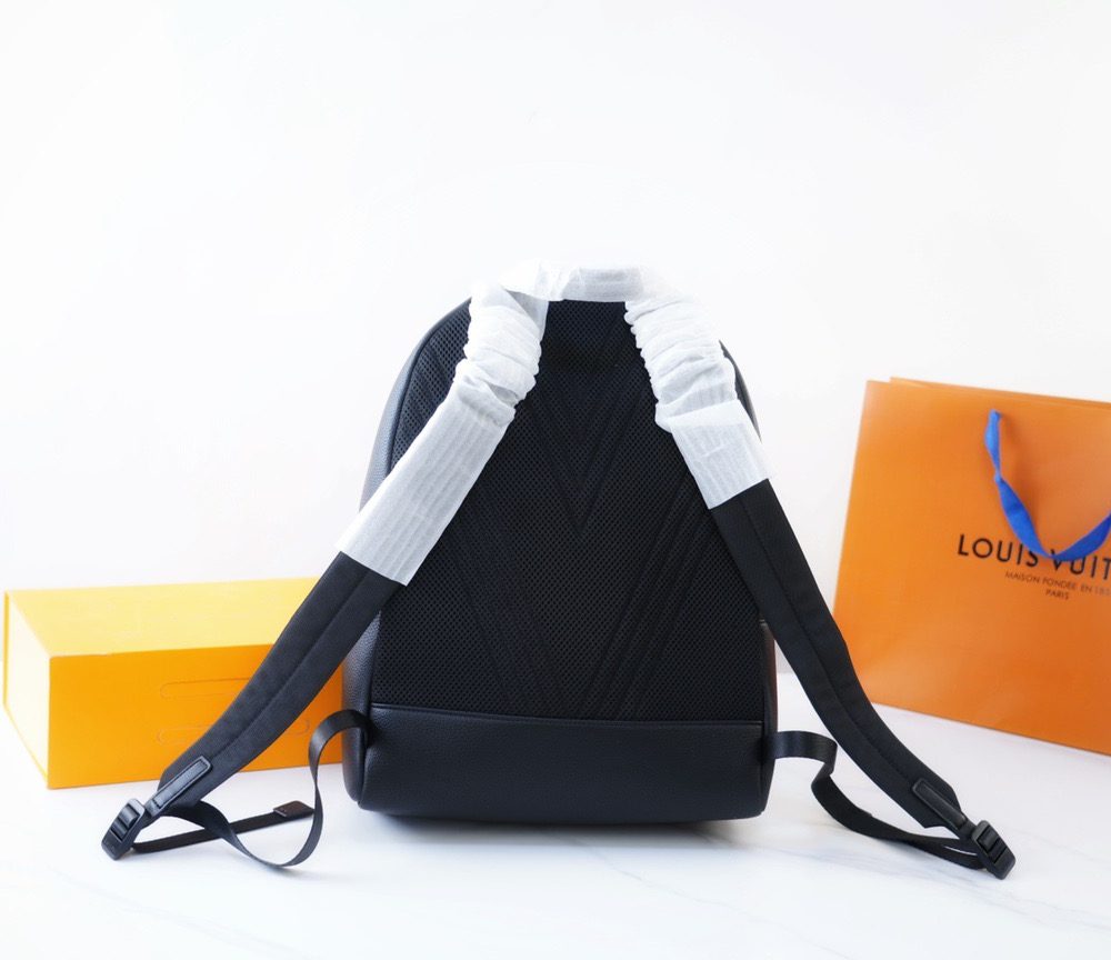 LC281 - Louis Vuitton Fashion Bag