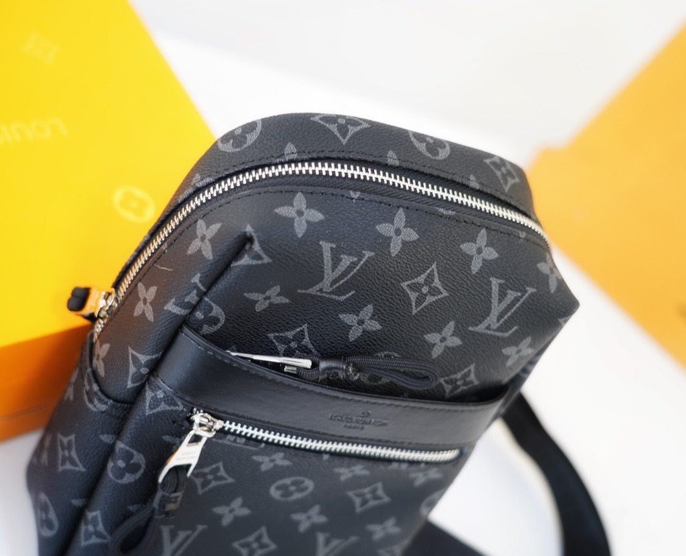 LC287 - Louis Vuitton Black Fashion Bag