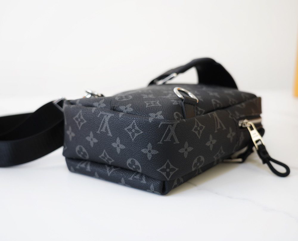 LC287 - Louis Vuitton Black Fashion Bag