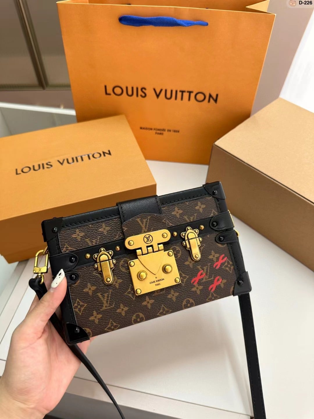 LC572 – Women’s Fashion Bag - Image 2