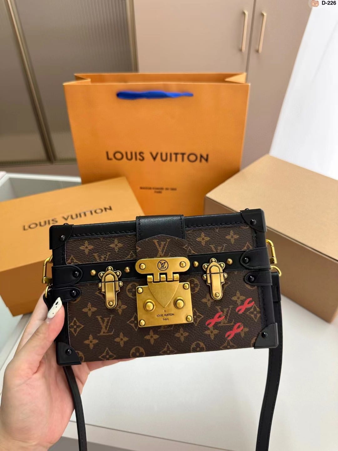 LC572 – Women’s Fashion Bag - Image 6