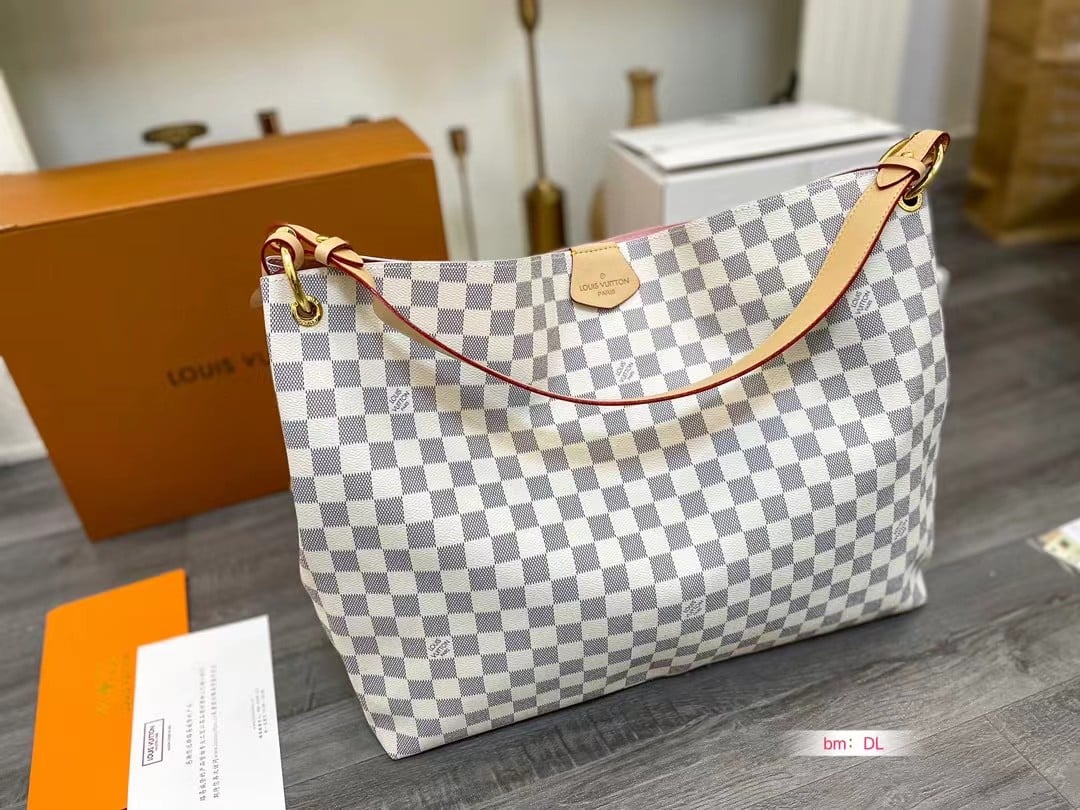 LC573 – Women’s Fashion Bag - Image 2