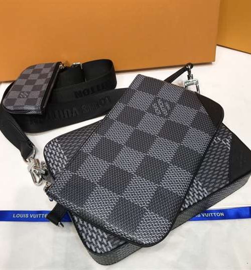 LC60 - Louis Vuitton Women’s Fashion Bag 