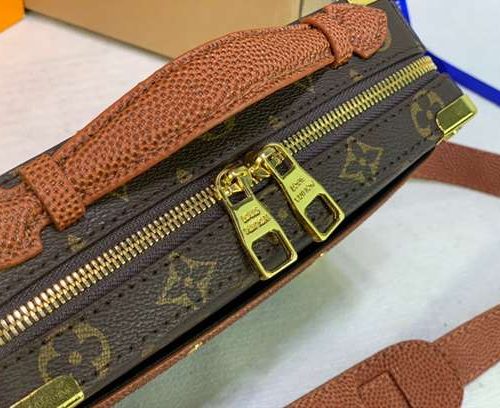 LC62 - Louis Vuitton Women’s Fashion Bag