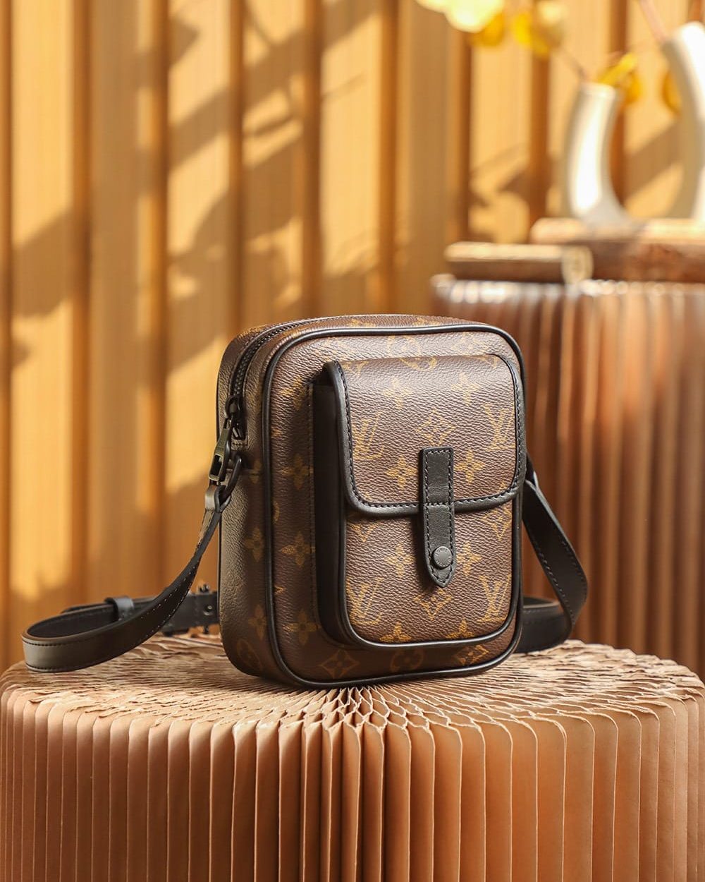 LC711 – Louis Vuitton ??????????? M69404 Top Quality