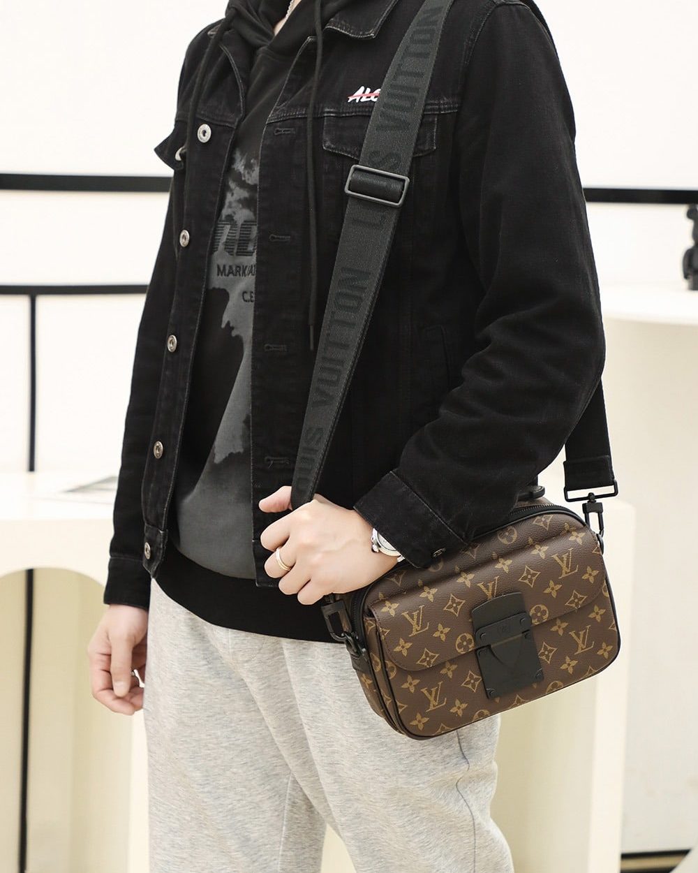 LC713 – Louis Vuitton ? ???? M45806 Top Quality