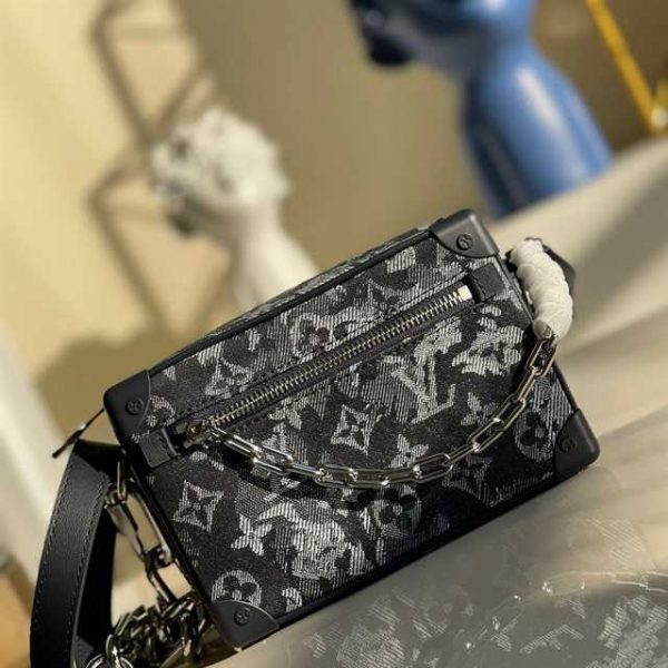 LC79 - Louis Vuitton Women’s Fashion Bag - Image 2