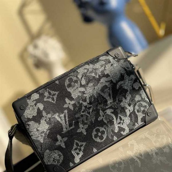 LC79 - Louis Vuitton Women’s Fashion Bag - Image 5